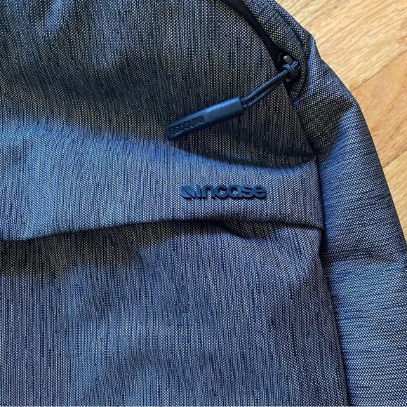 INCASE City Laptop Backpack with Luft branded logo - Picture 3 of 10